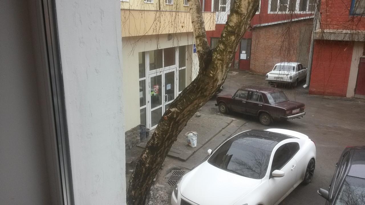 Apartments Darvina 20, Апартаменты На Улдарвина Дом 20 คาร์คิฟ ภายนอก รูปภาพ